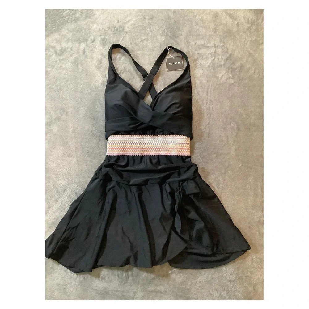Aidonger Women's Black Swimdress One Piece Swimsuit Ruched Padded Size‎ M NWT